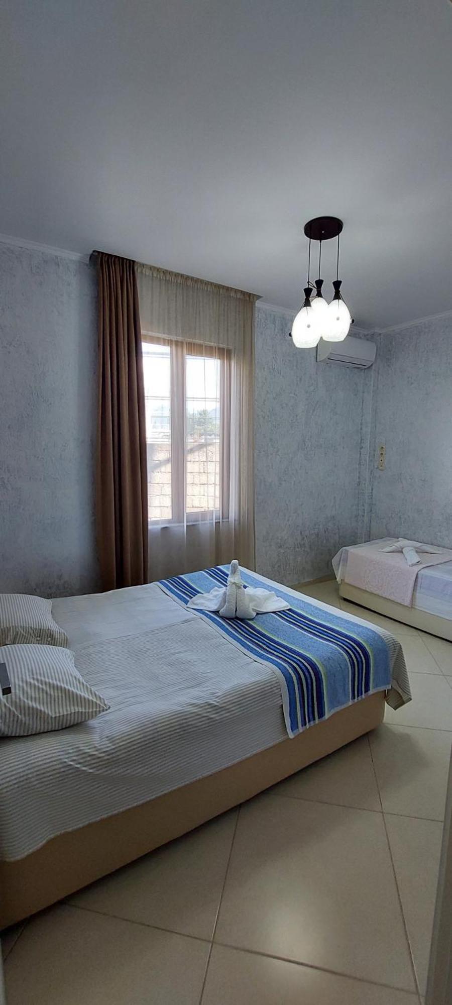 Hotel Ergo Batumi Kültér fotó