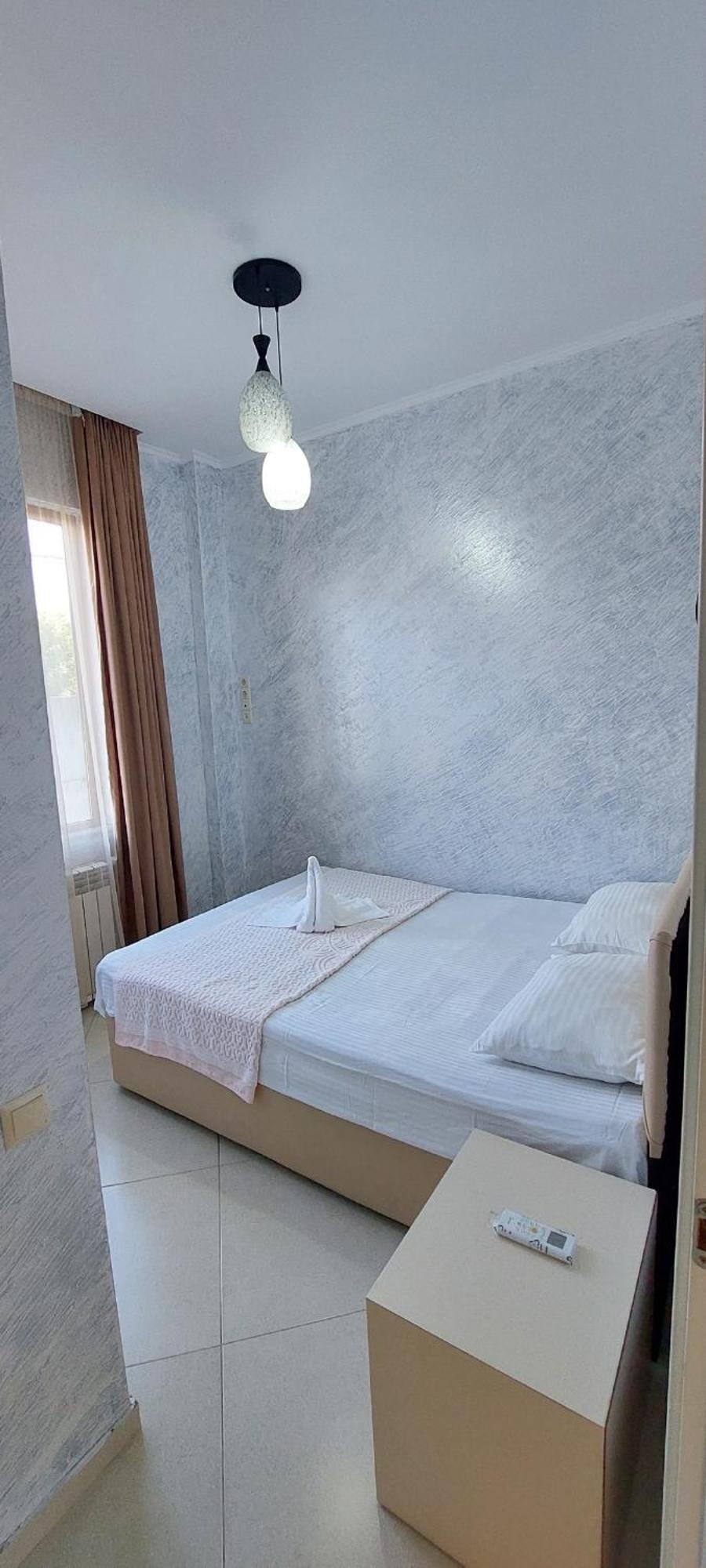 Hotel Ergo Batumi Kültér fotó