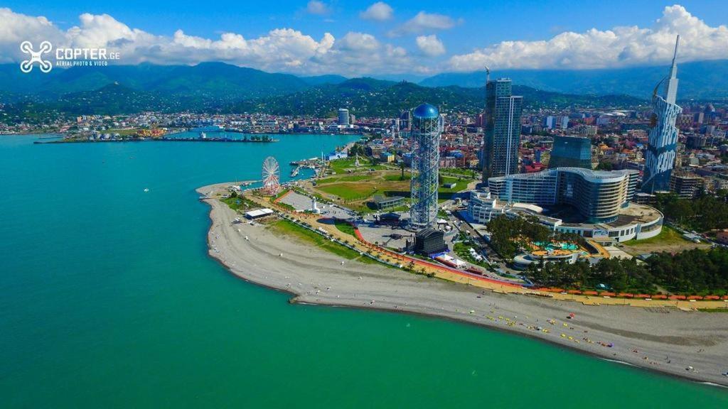 Hotel Ergo Batumi Kültér fotó