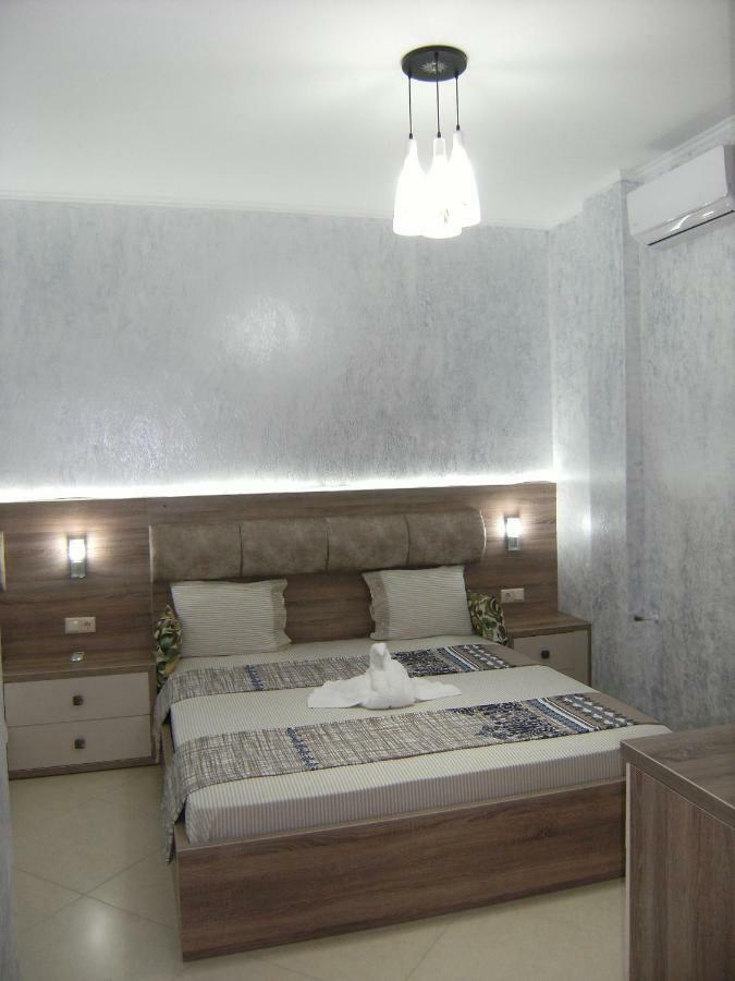 Hotel Ergo Batumi Kültér fotó
