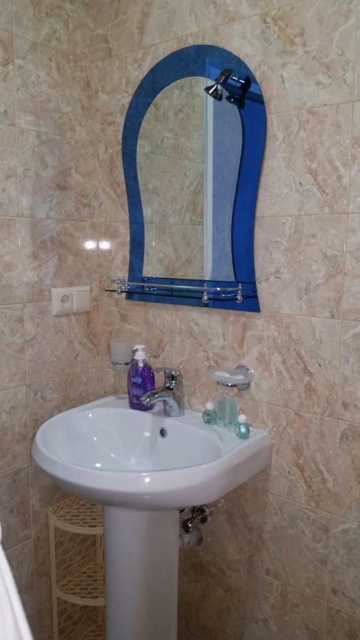Hotel Ergo Batumi Kültér fotó